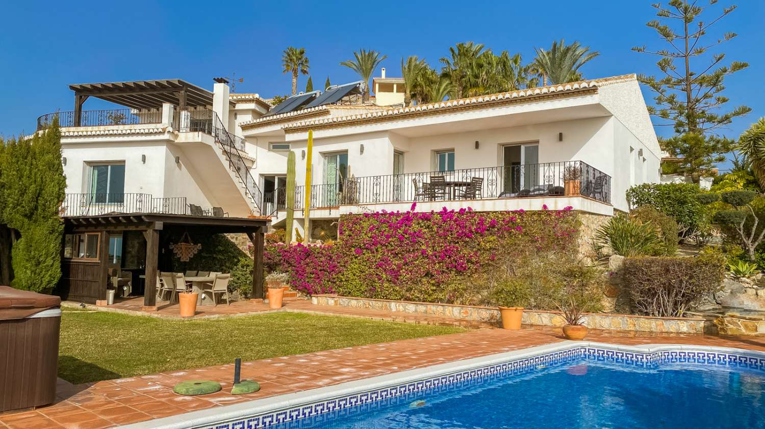 Villa te koop in Almuñécar