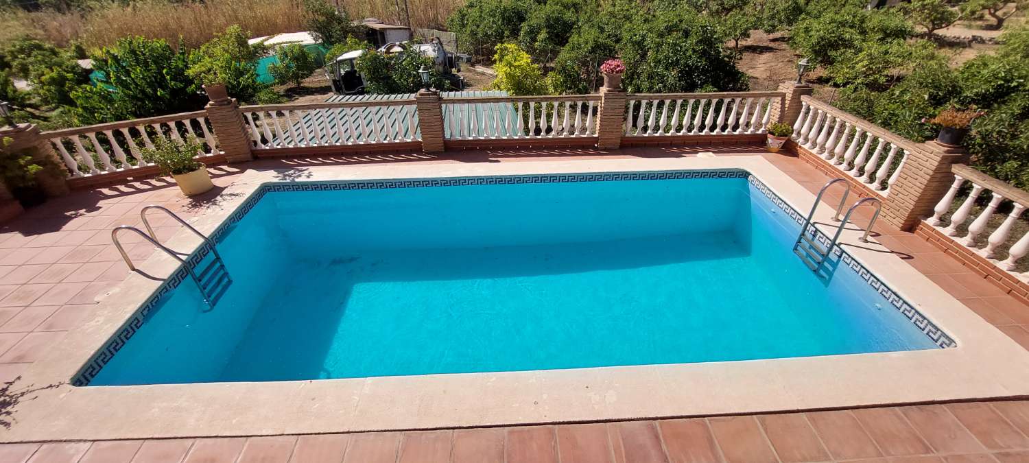 Beautiful country house for sale Nerja (Natural park area)