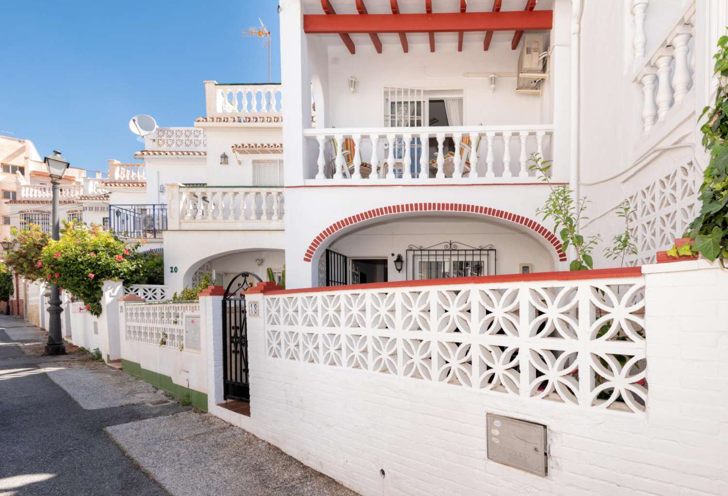 Nice townhouse 750 meters from the sea