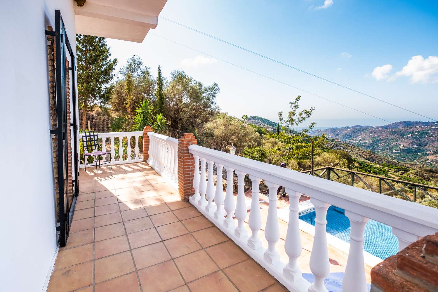 Beautiful independent villa with magnificent views
