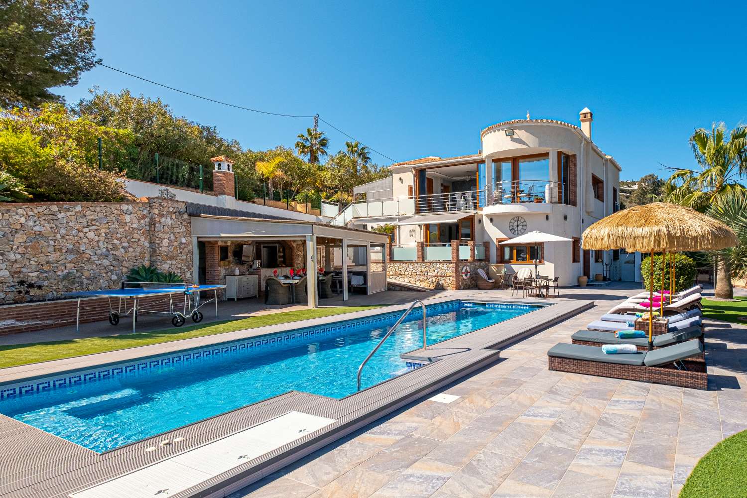 Impressive villa for sale Torrox