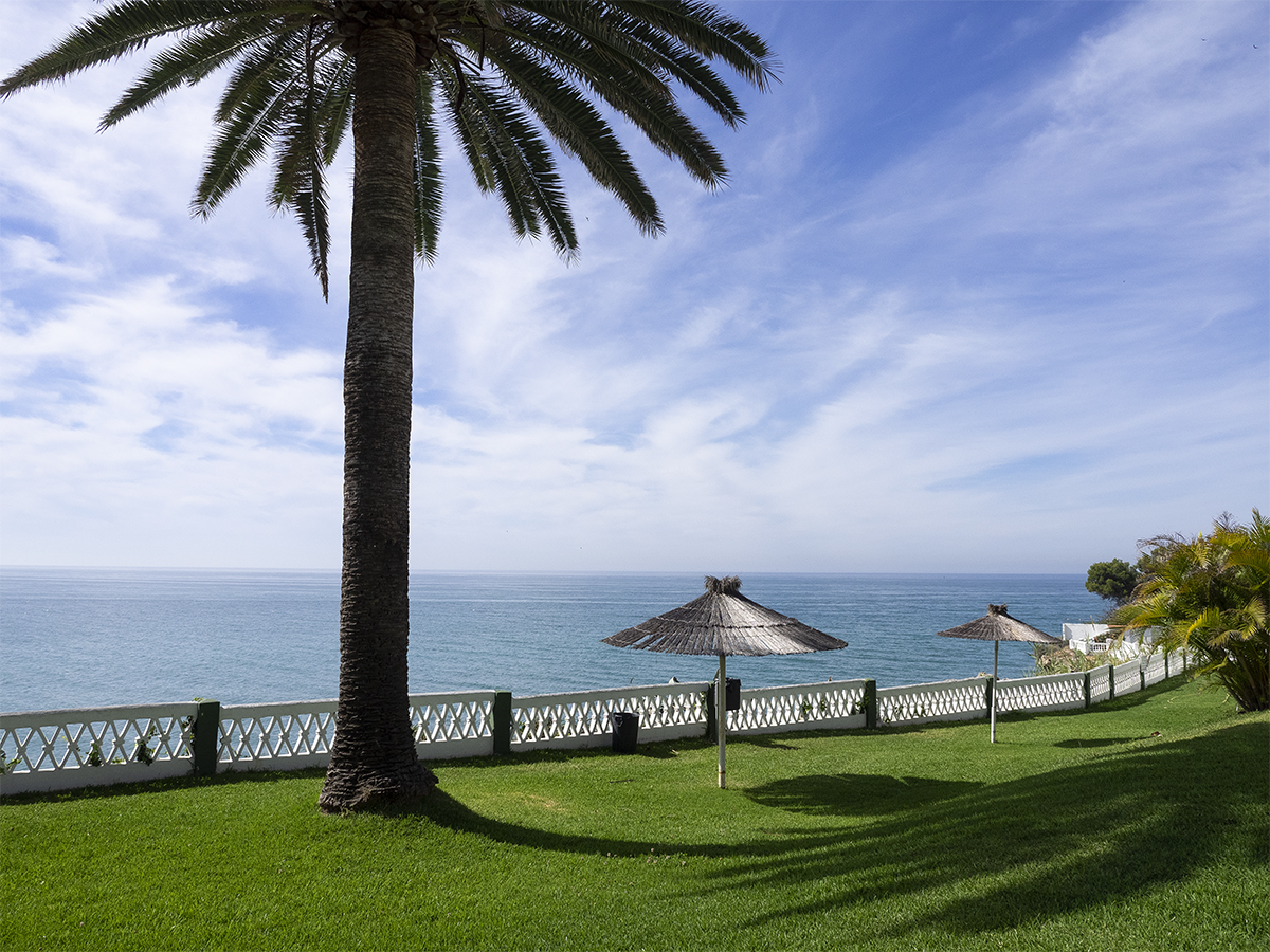 Trevlig lägenhet i centrala Nerja med havsutsikt.