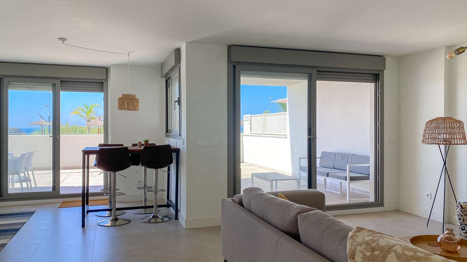 Apartment for sale on the beachfront