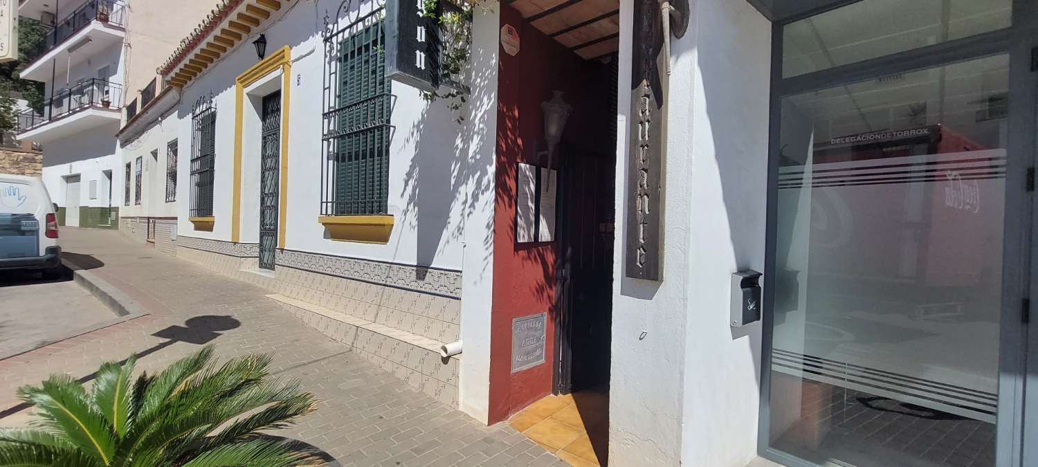 Restaurant with house for sale in Torrox