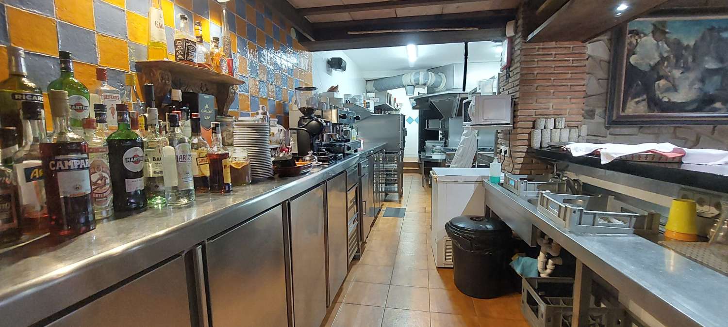 Restaurant with house for sale in Torrox