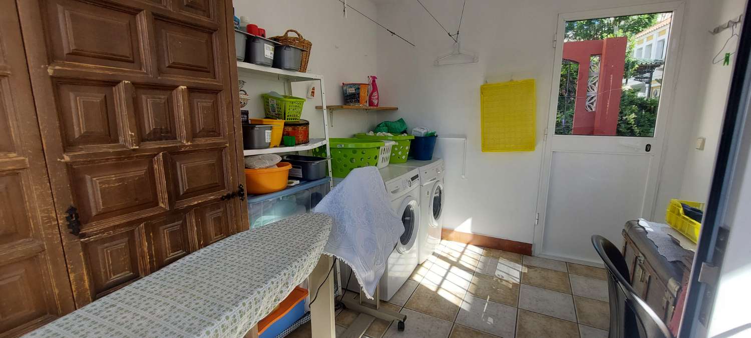 Restaurant with house for sale in Torrox