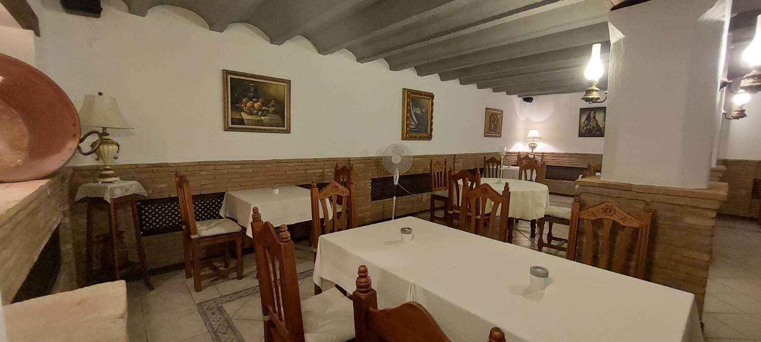 Restaurant with house for sale in Torrox