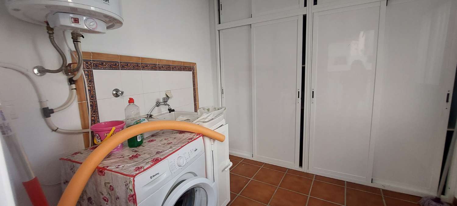 Nice apartment in the center of Nerja for sale