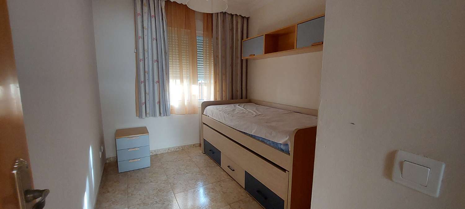 Bonito apartamento en centro de Nerja en venta