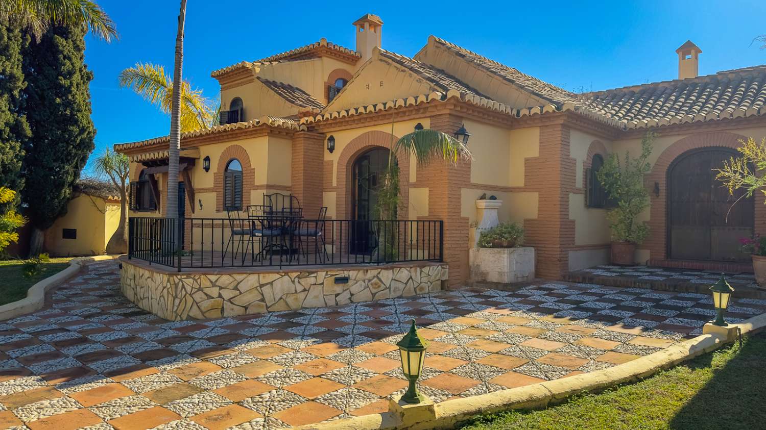 Wunderschöne Villa mit Meerblick und Pool!