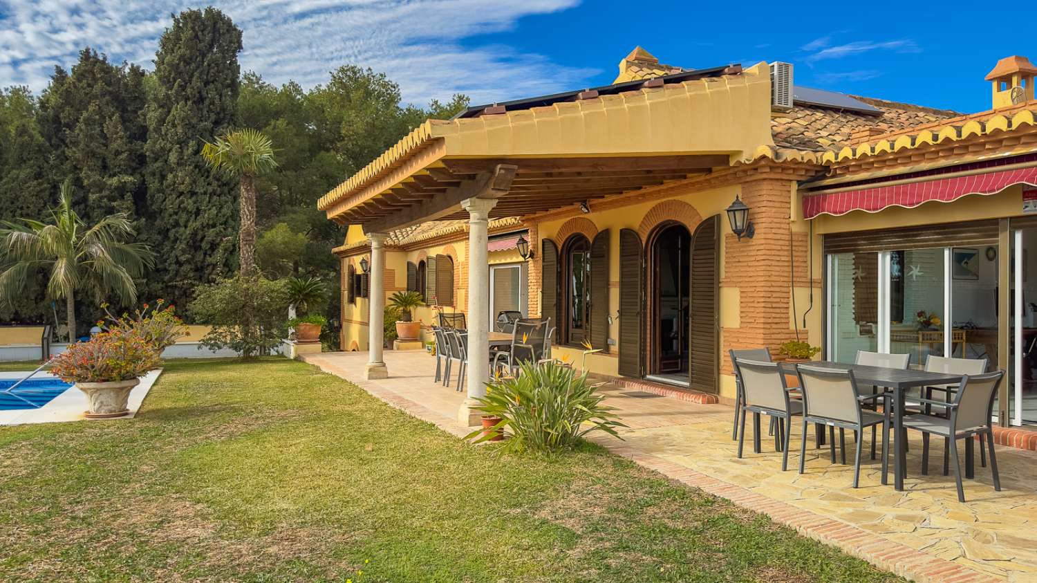 Magnifique villa avec vue mer et piscine !