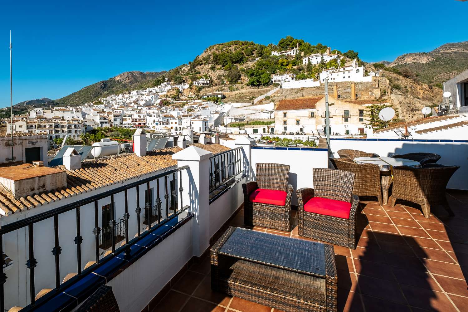 Wunderschönes Apartment mit spektakulärem Blick über Frigiliana