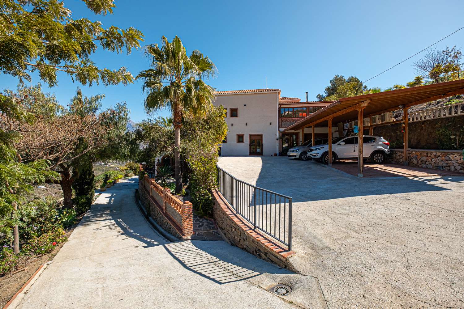 Impressive villa for sale Torrox