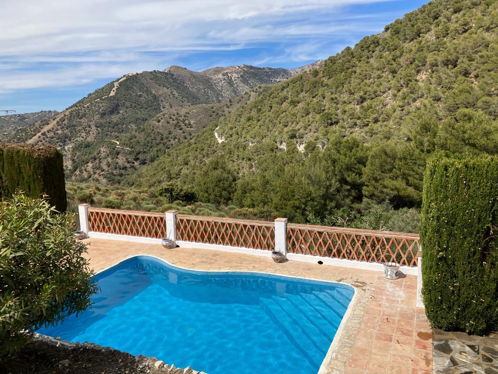 Casa campo en venta  Frigiliana  para los Amantes de la Naturalez