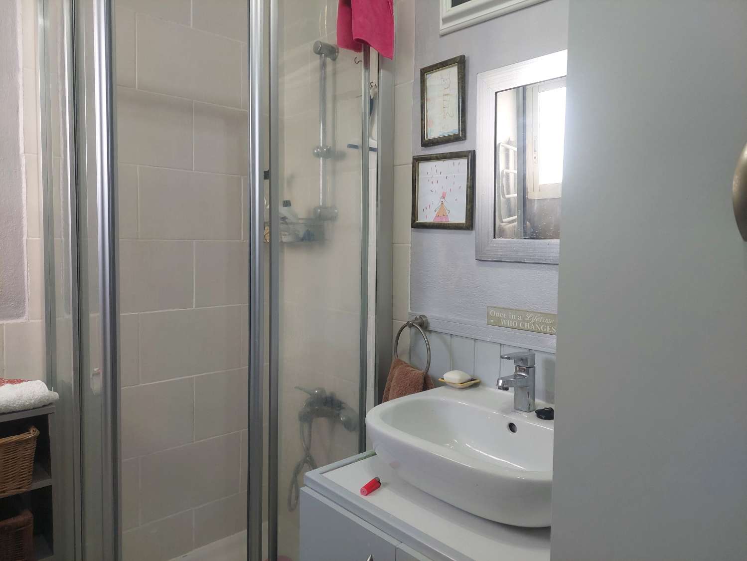 Charmant appartement ensoleillé dans un emplacement résidentiel privilégié