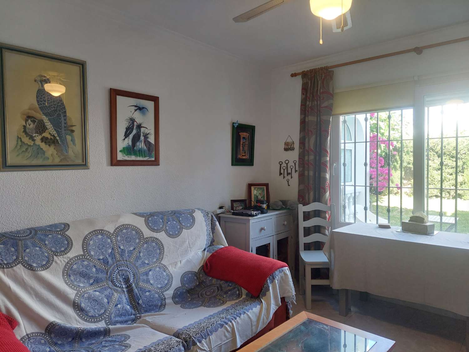 Charmant appartement ensoleillé dans un emplacement résidentiel privilégié