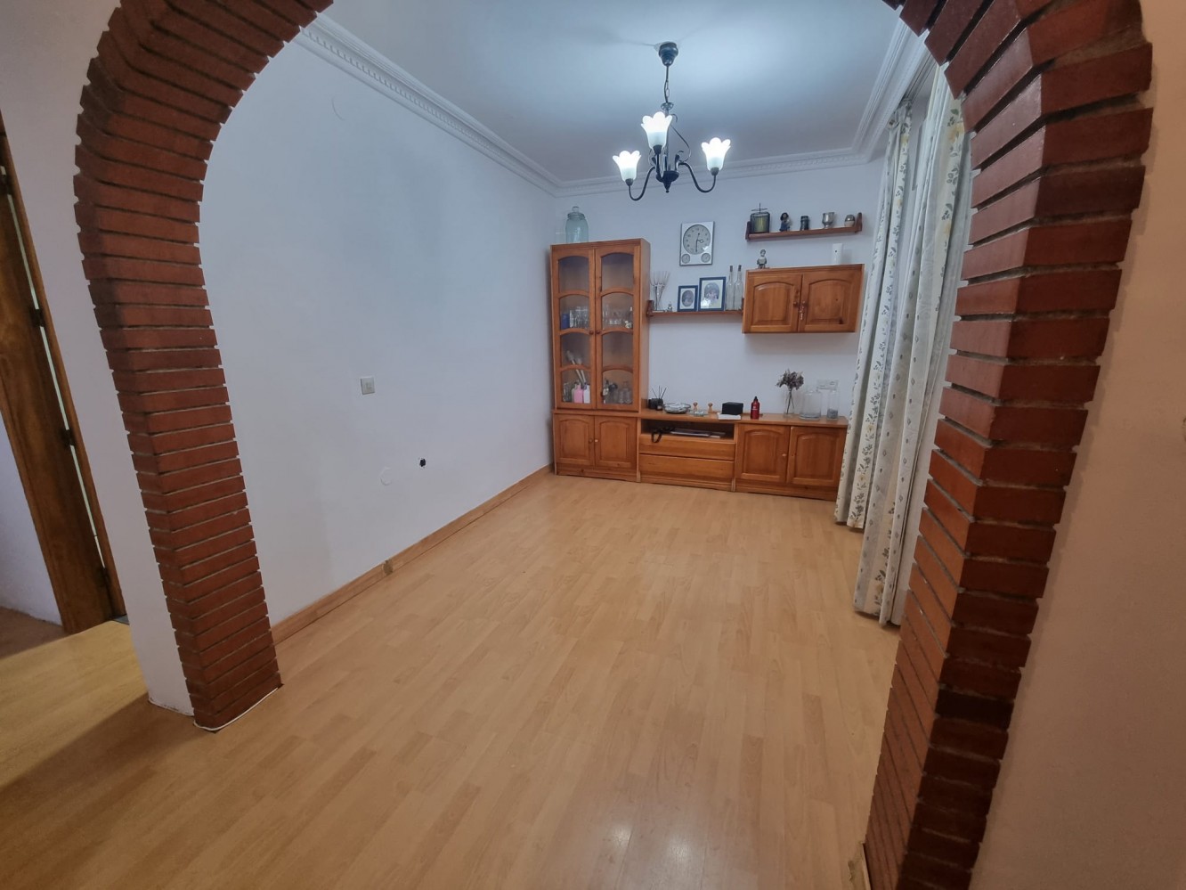 Amplio Apartamento en venta  zona chaparil ( centro)