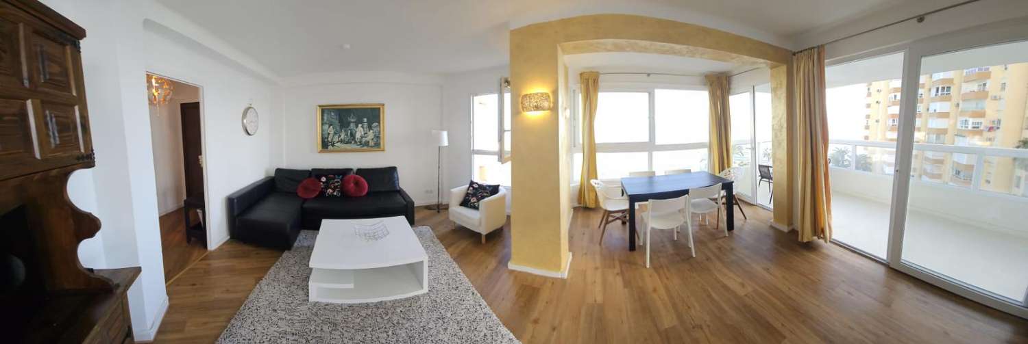 Bel appartement avec vue sur la mer à Algarrobo Costa