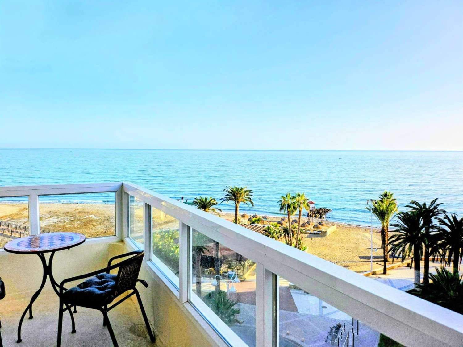 Bel appartement avec vue sur la mer à Algarrobo Costa