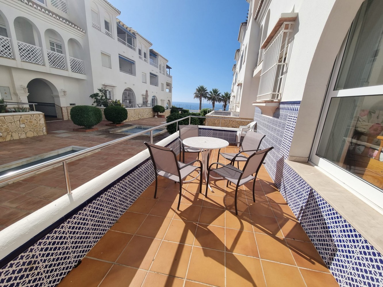 Wonderful apartment on the first line of Torrecilla beach in Nerja