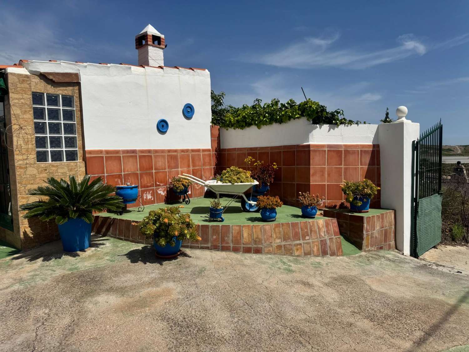 Country house 1.5 km from the beach