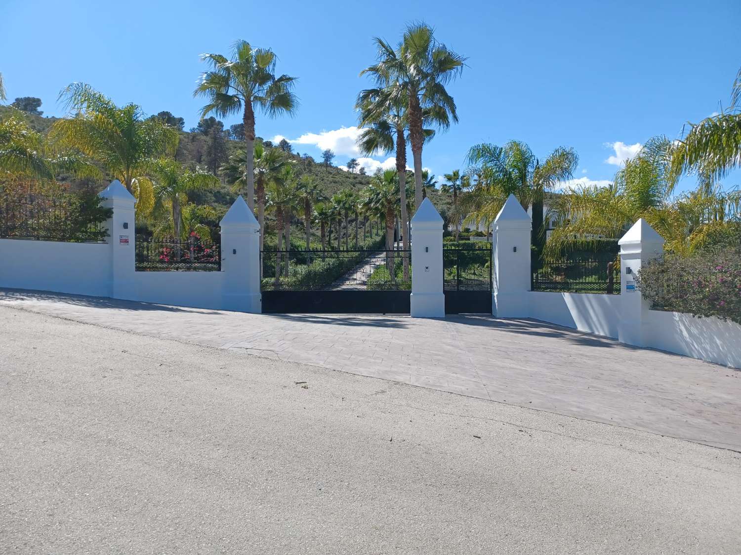 Stunning luxury villa for sale in Coin Málaga