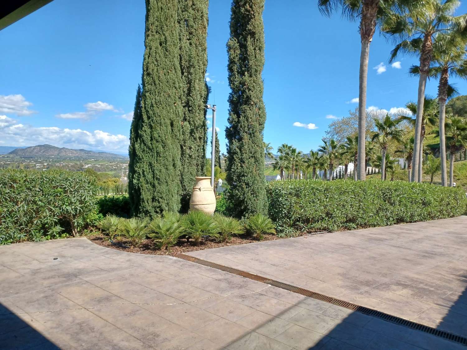Stunning luxury villa for sale in Coin Málaga