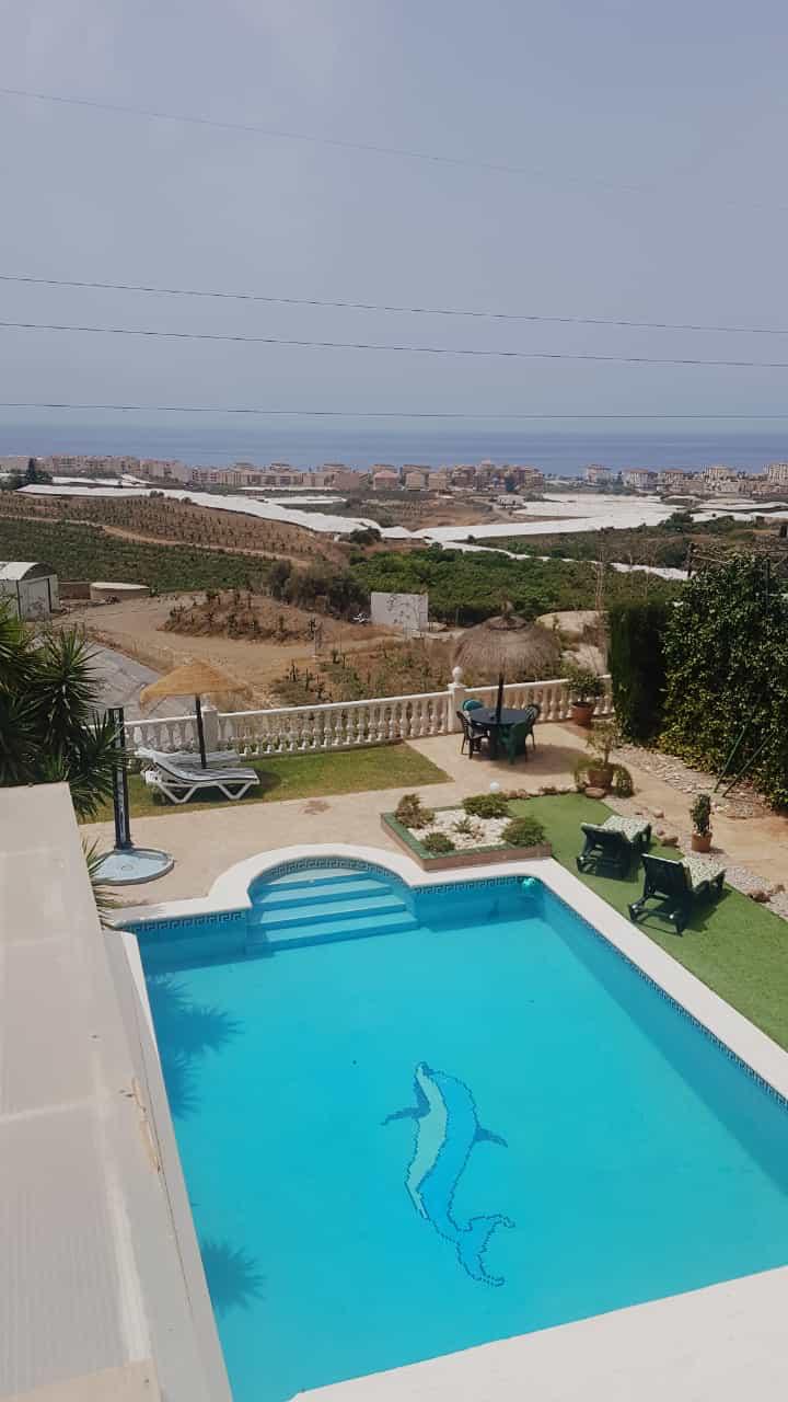 Impresionate villa    en venta Torrox  - Málaga