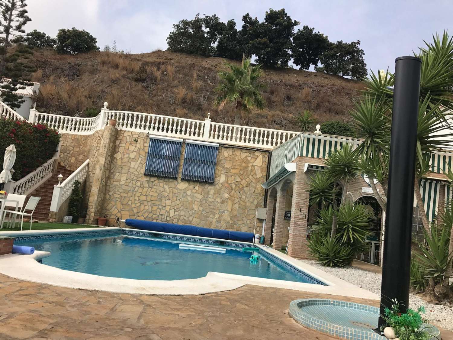 Impresionate villa    en venta Torrox  - Málaga