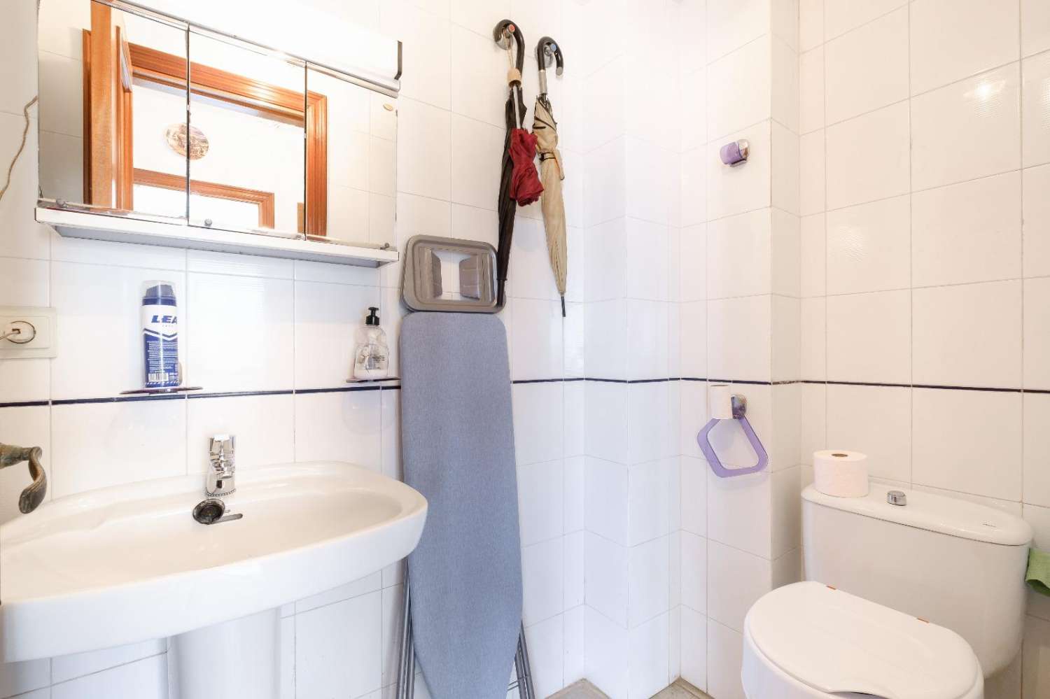 Bonito apartmento  en el centro de Nerja    con piscina  y    jardines