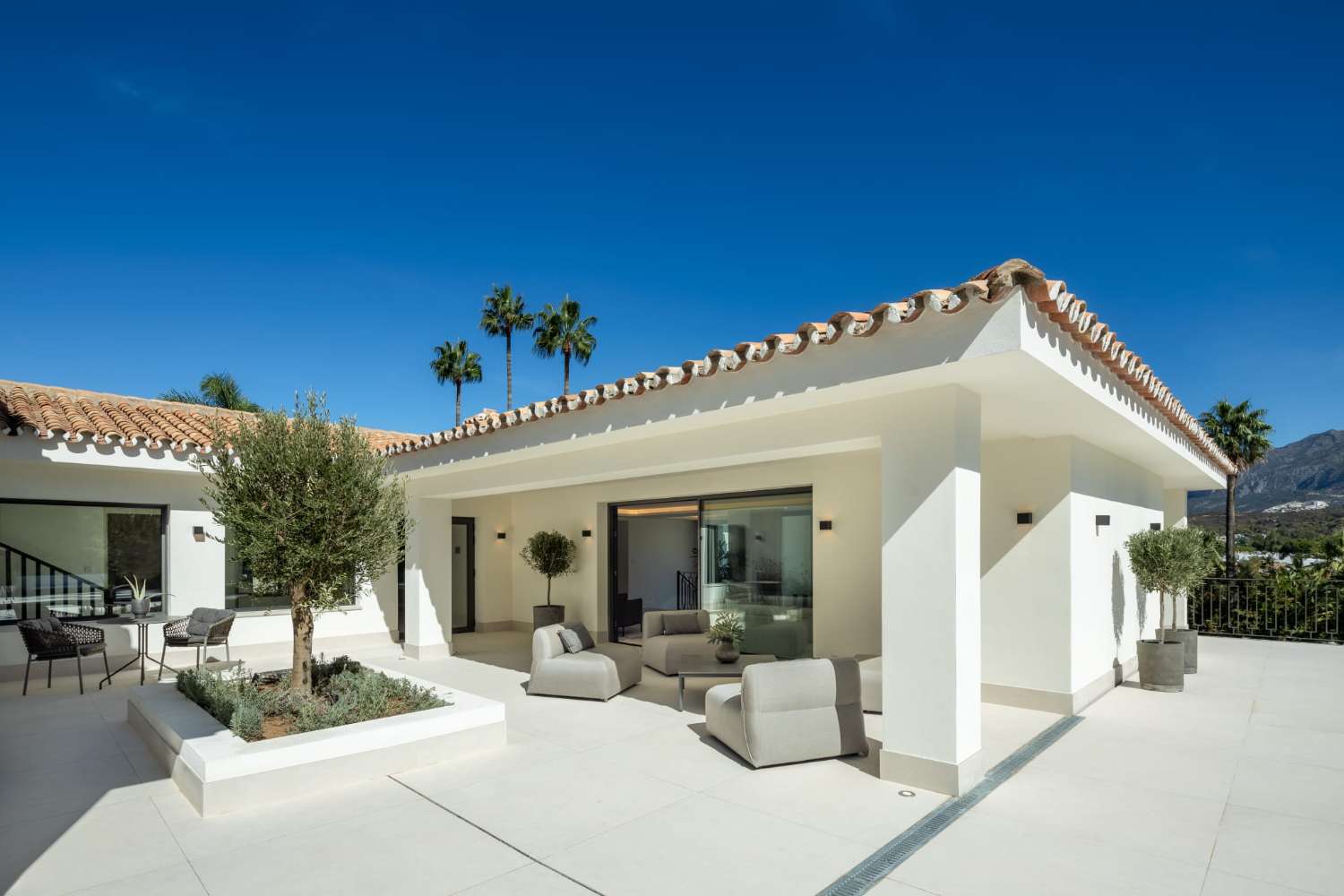 Villa en venta en Nueva Andalucia, Marbella, Malaga