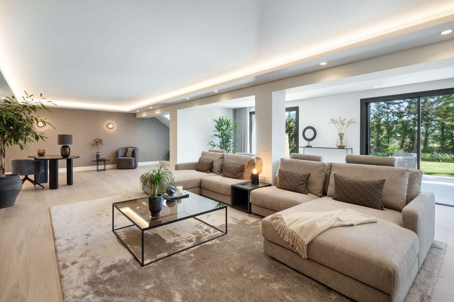 Villa en venta en Nueva Andalucia, Marbella, Malaga