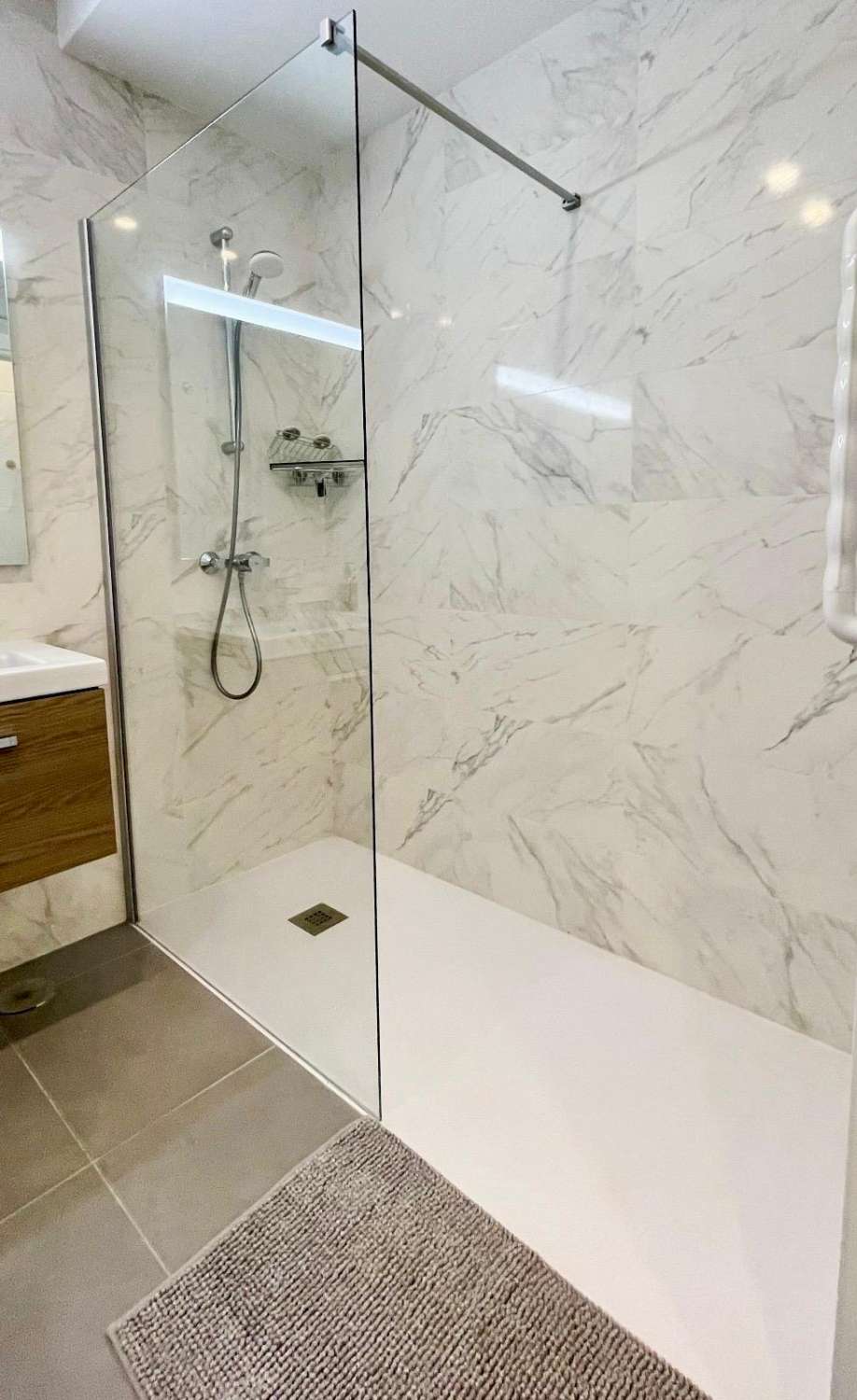 APARTAMENTO DE LUJO  A 100 METROS DE PLAYA