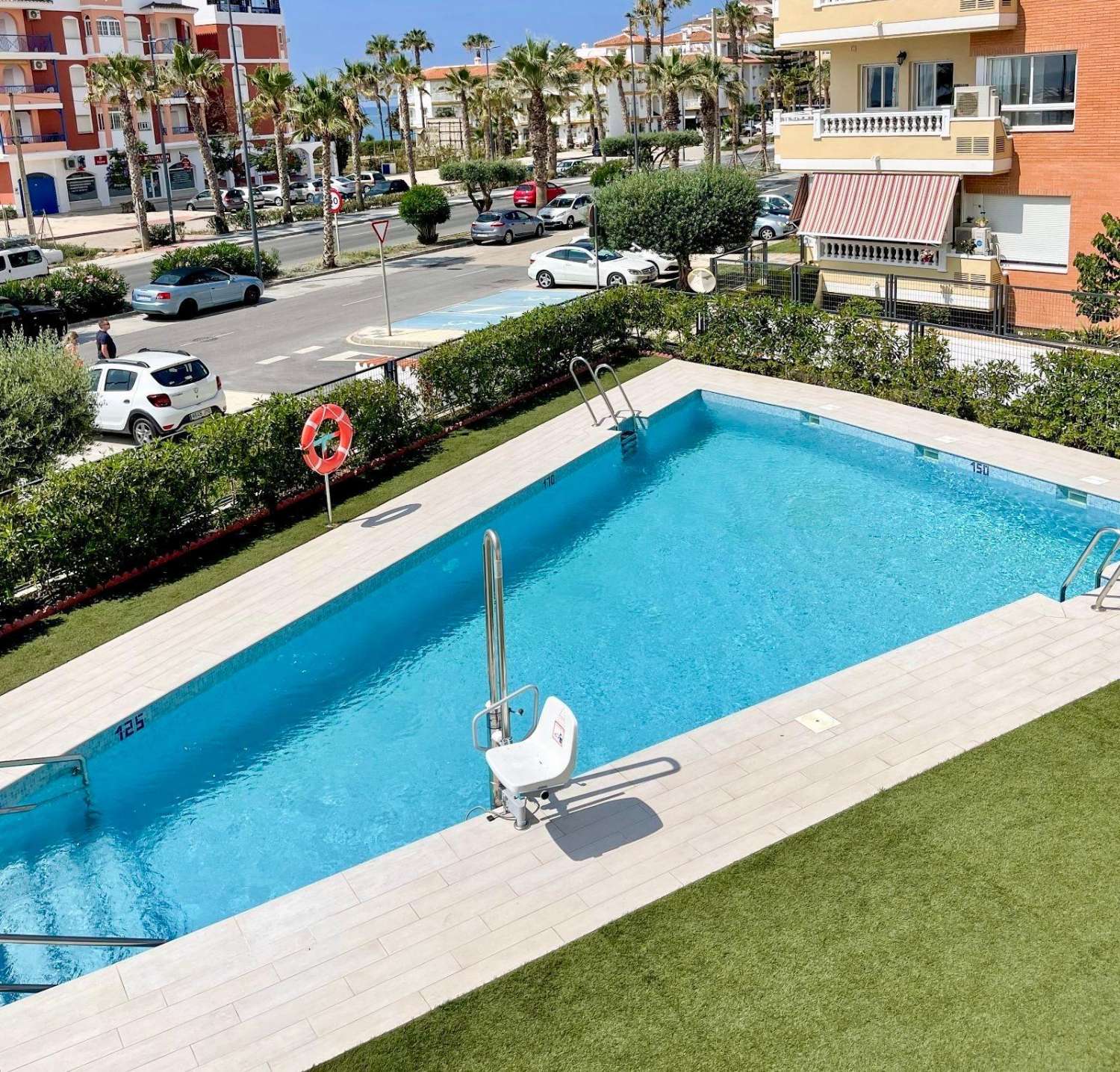 APARTAMENTO DE LUJO  A 100 METROS DE PLAYA