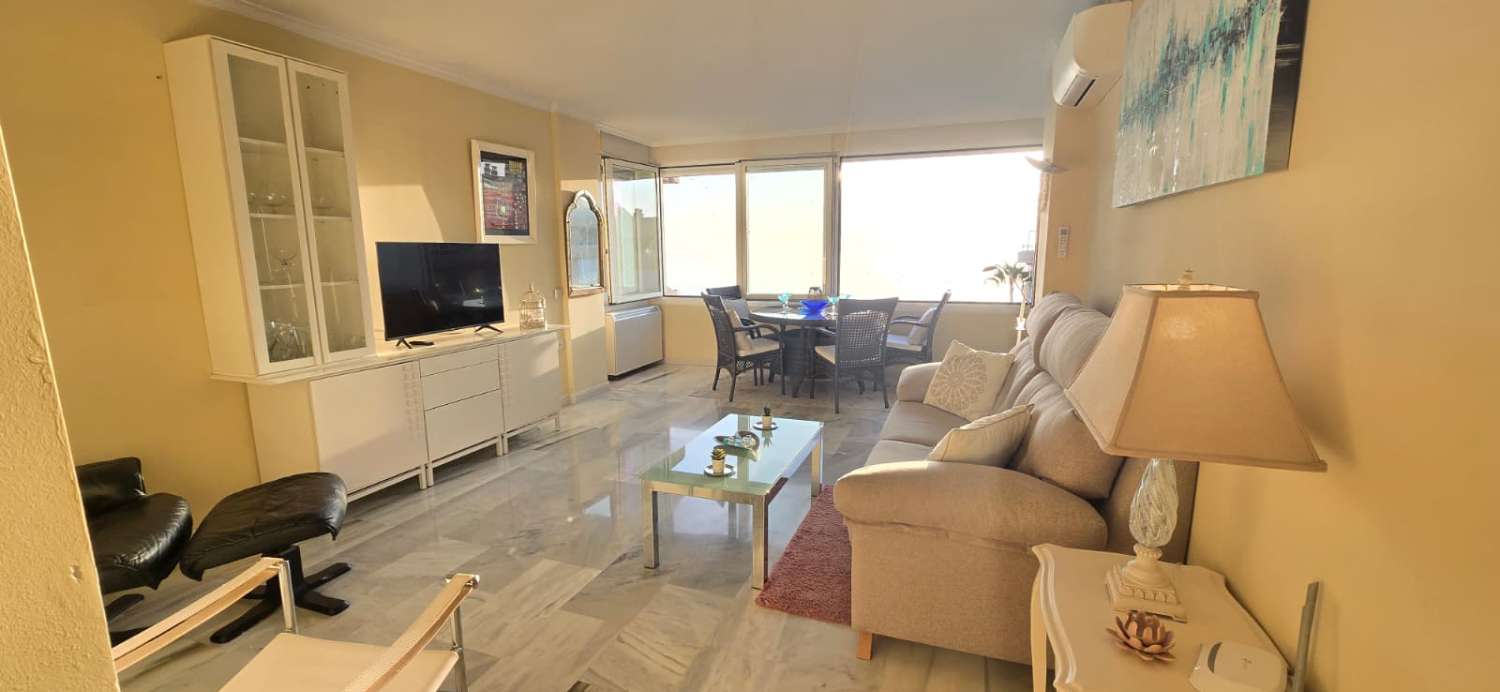Bel appartement en bord de mer à Torrox-Costa