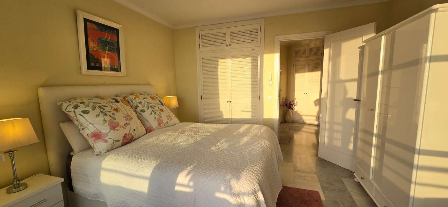 Bel appartement en bord de mer à Torrox-Costa