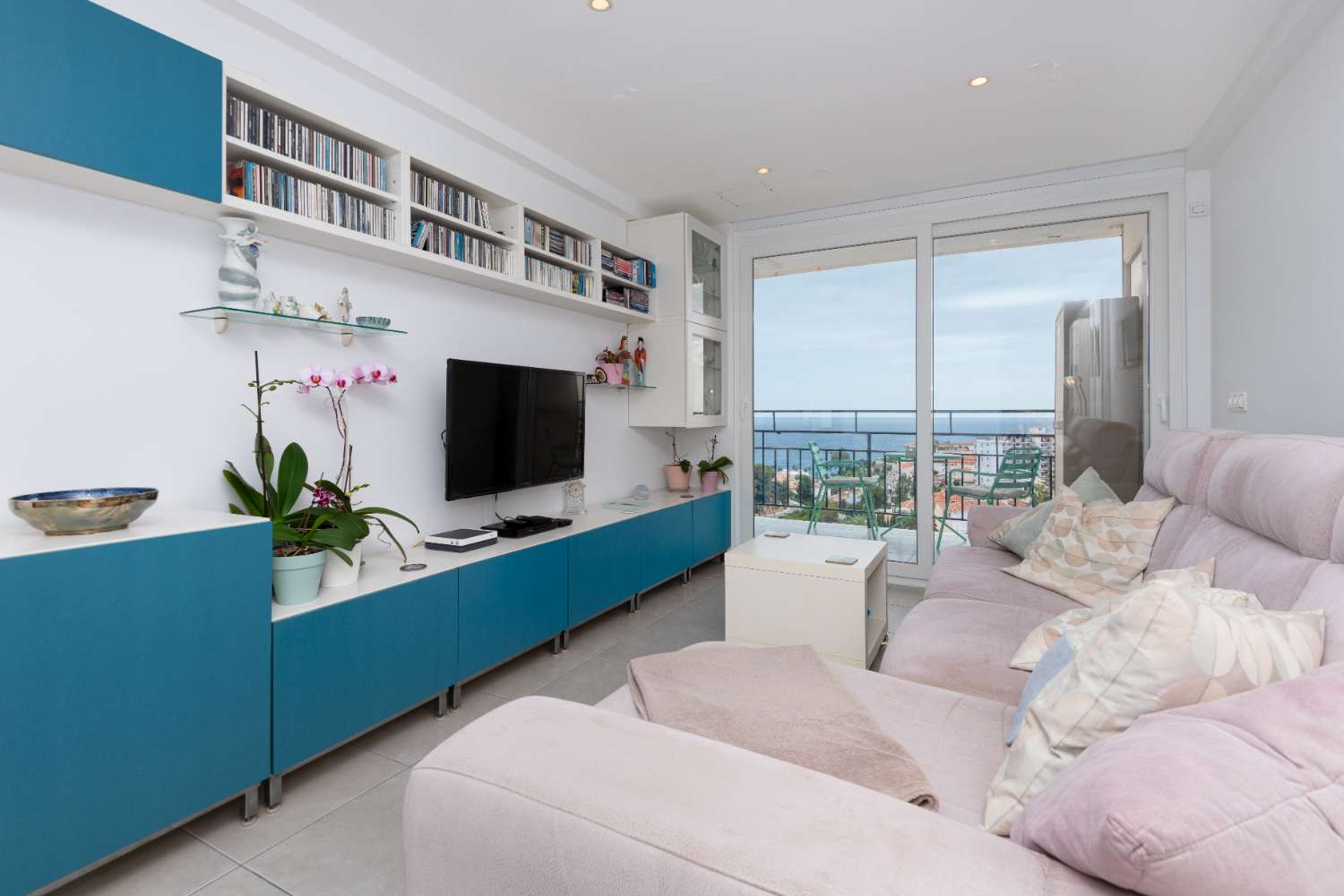 Beautiful fully renovated apartment with stunning views