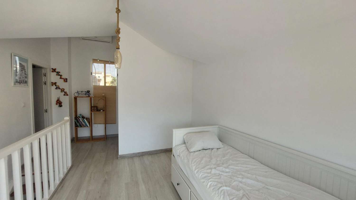 Nice duplex 100 meters from the sea