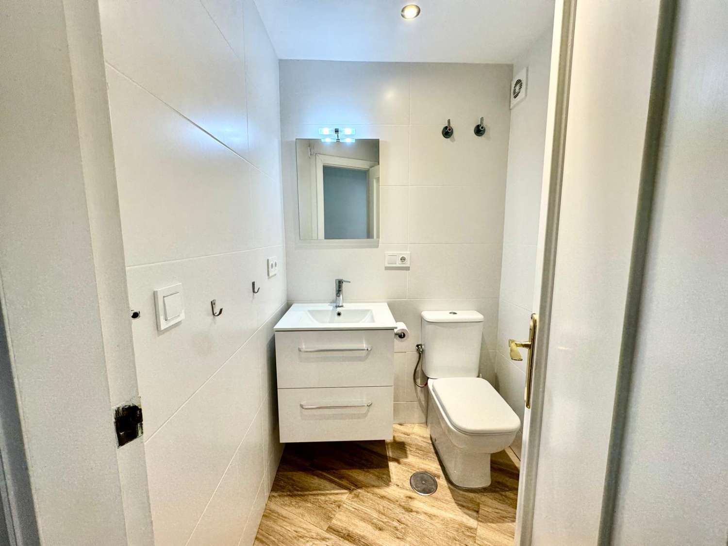 Appartement spacieux à vendre en bord de mer à Torrox Costa