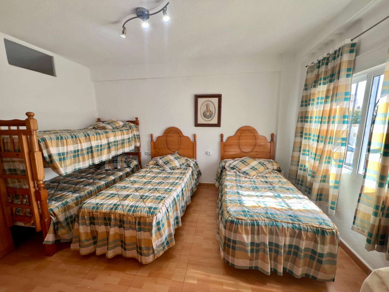 Bonito apartamento  en la zona de playa de Burriana Nerja