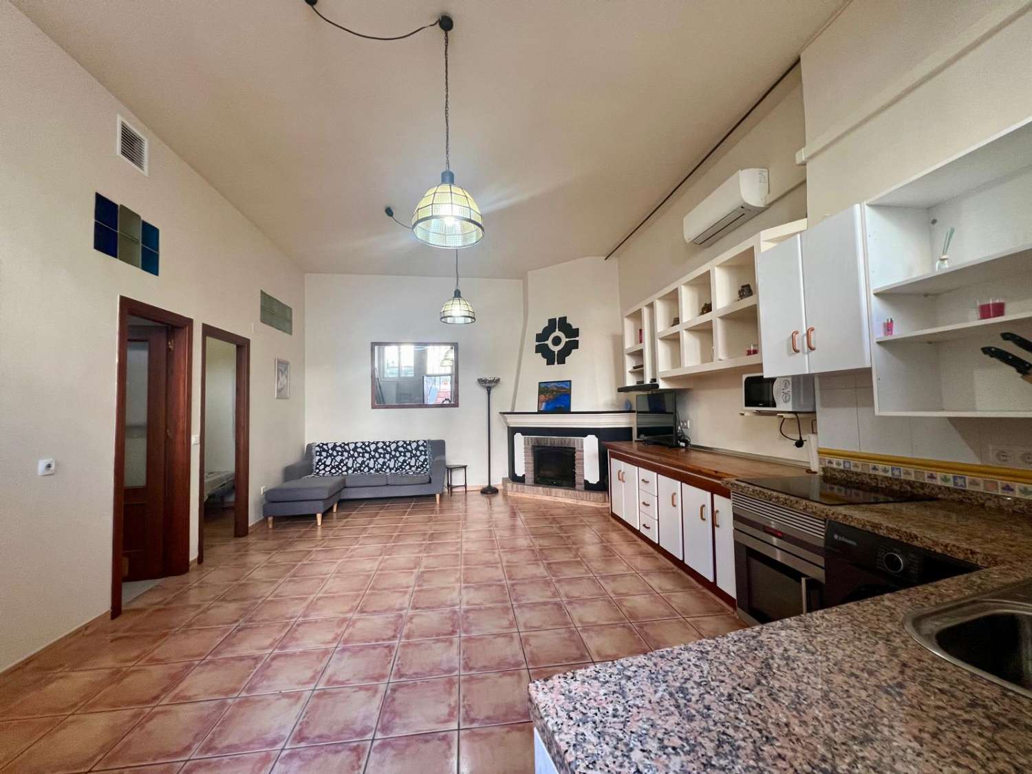 Central apartment in Nerja, 5 minutes from Torrecilla beach (Nerja)