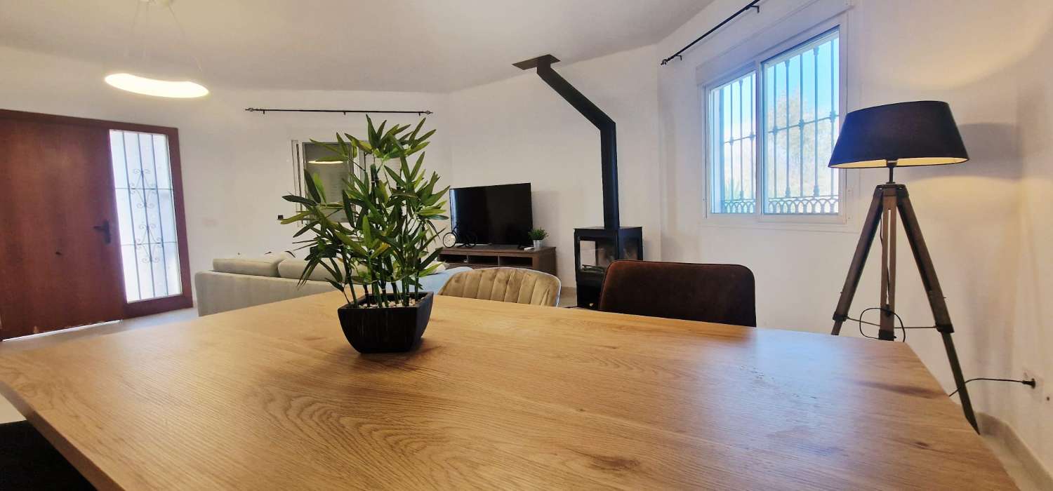 Fantastic villa for sale in Arenas, Malaga