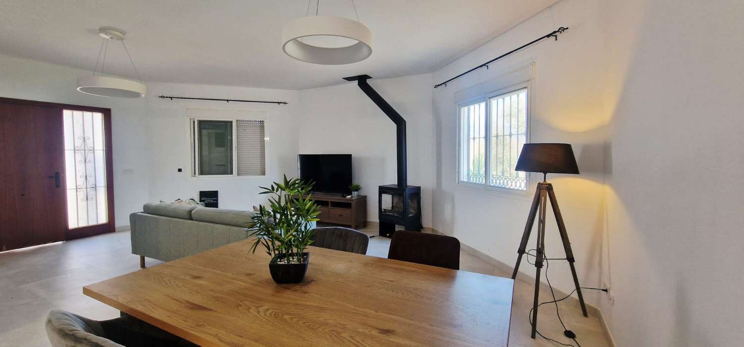 Fantastic villa for sale in Arenas, Malaga