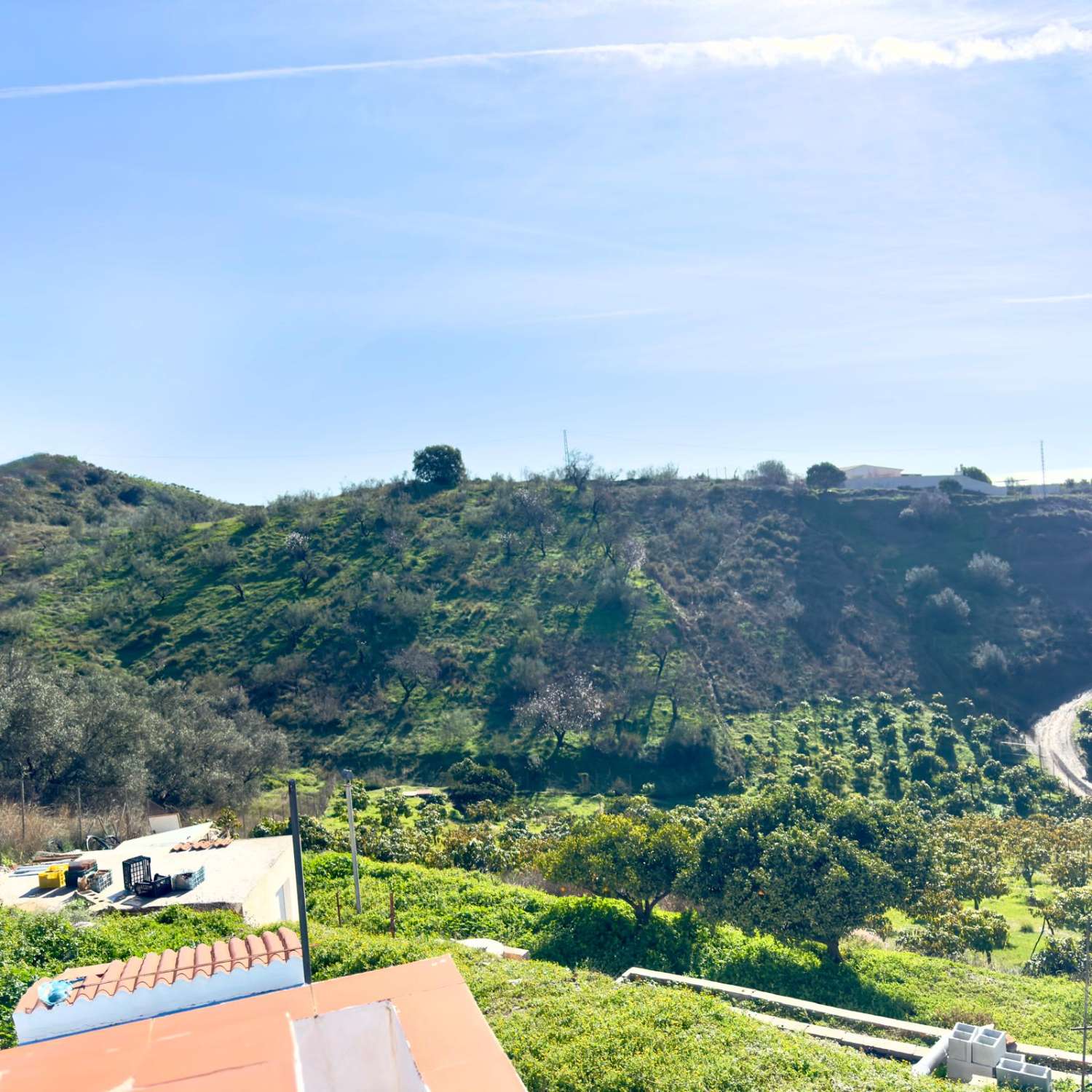Belle maison de campagne à vendre à Almayate (Velez Malaga)