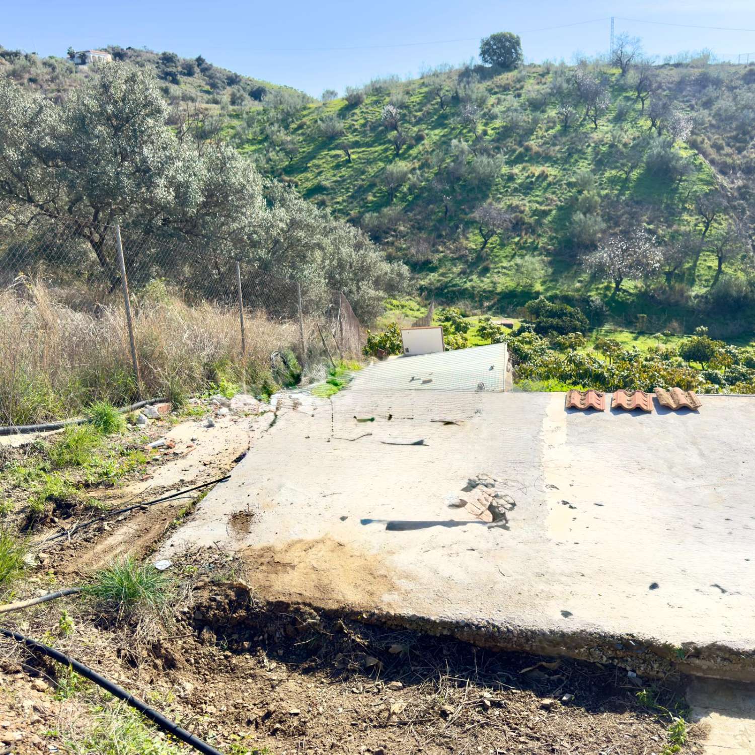 Belle maison de campagne à vendre à Almayate (Velez Malaga)