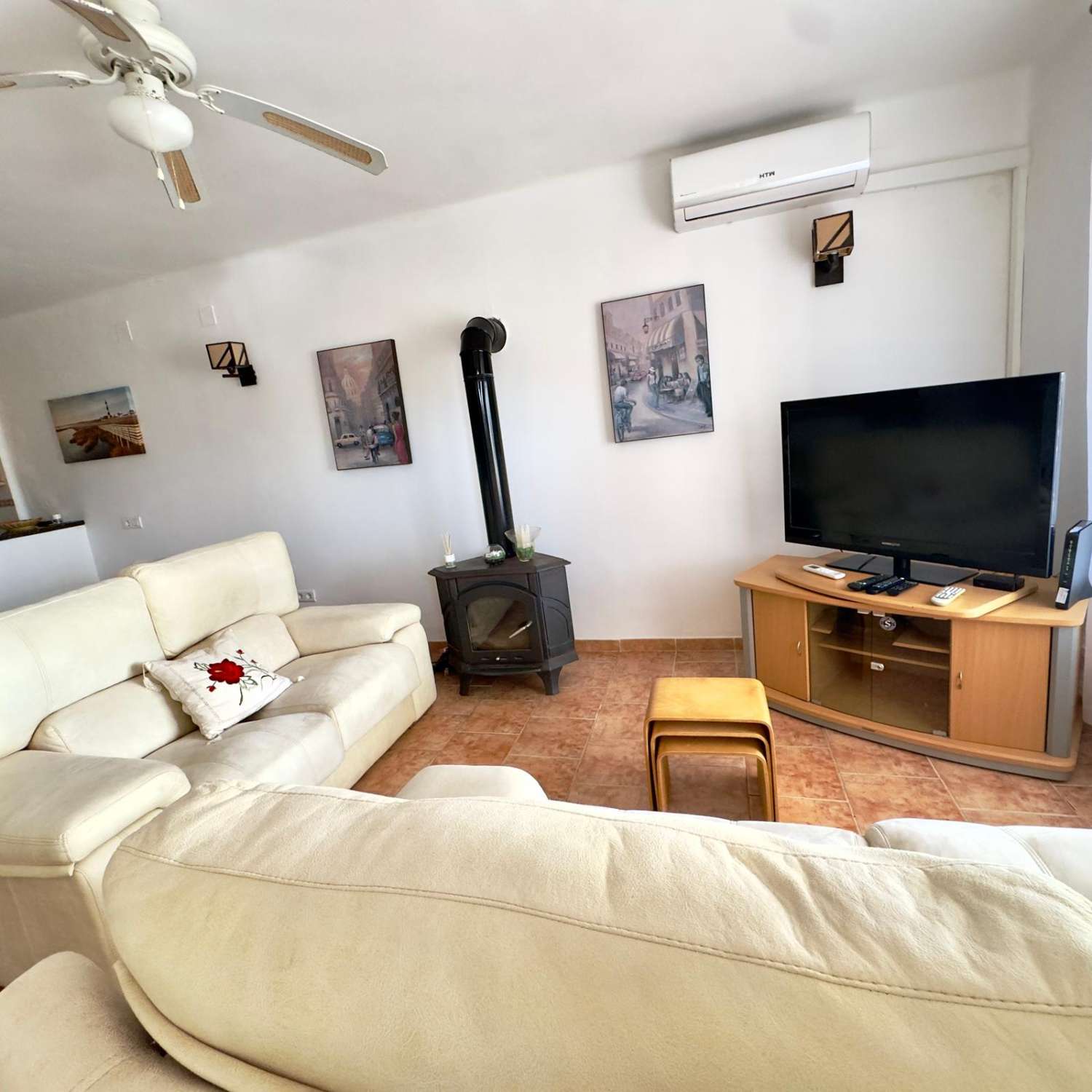 Magnifique maison de ville à vendre à Urb La Noria NERJA