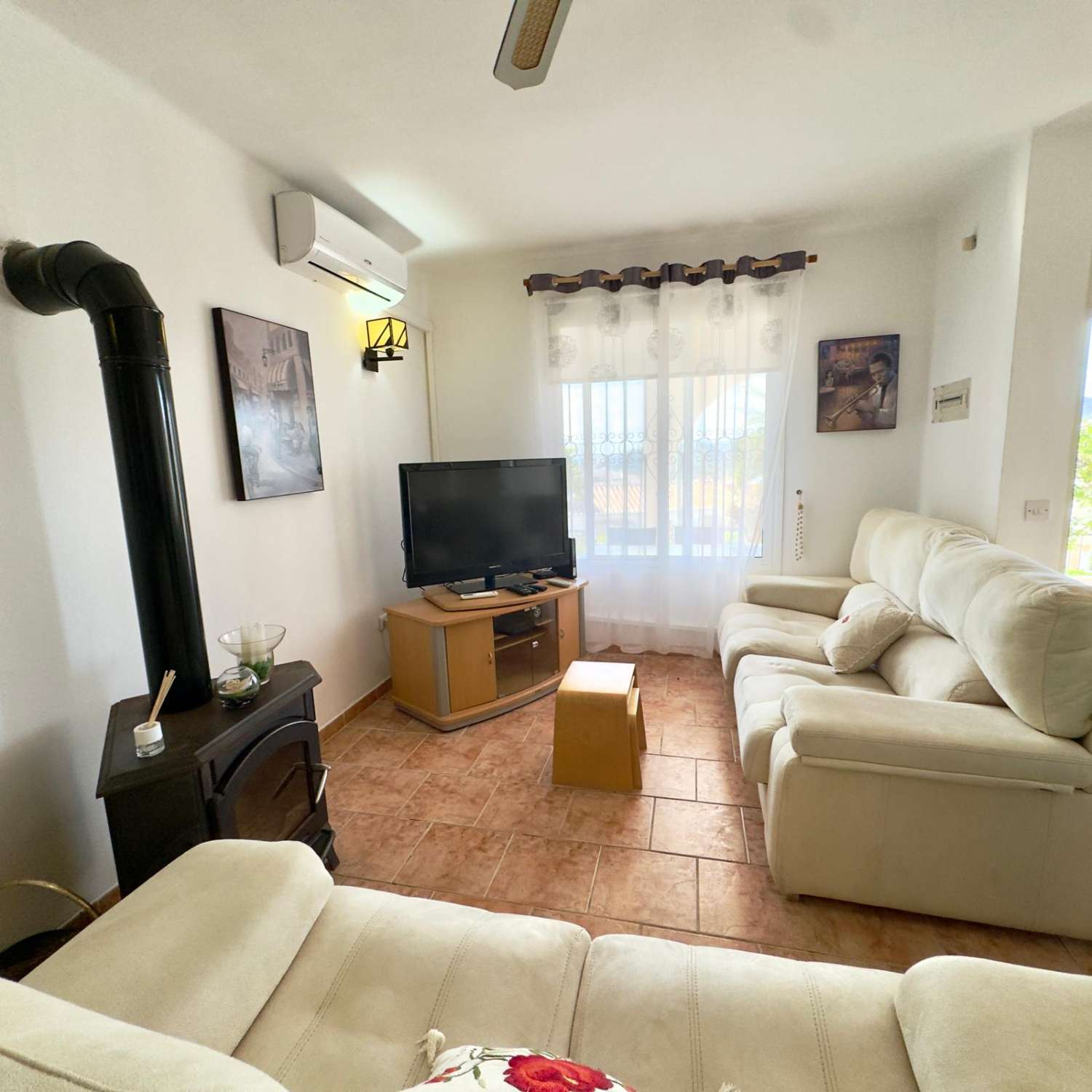 Magnifique maison de ville à vendre à Urb La Noria NERJA