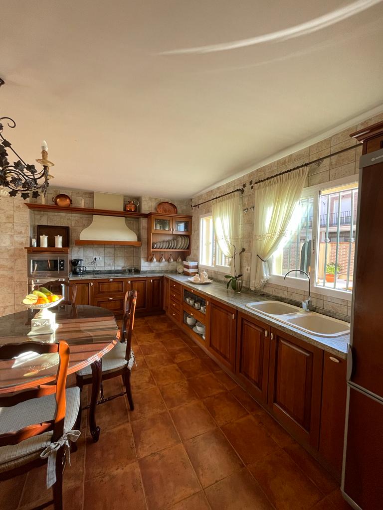 Beautiful semi-detached house for sale in Vélez-Málaga