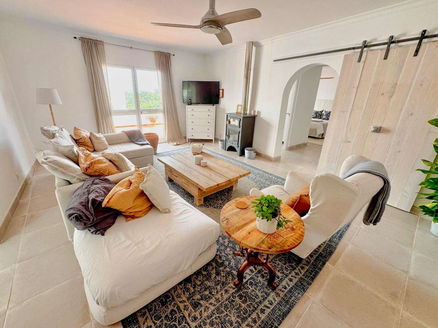 Spectacular country villa with sea views for sale in Nerja