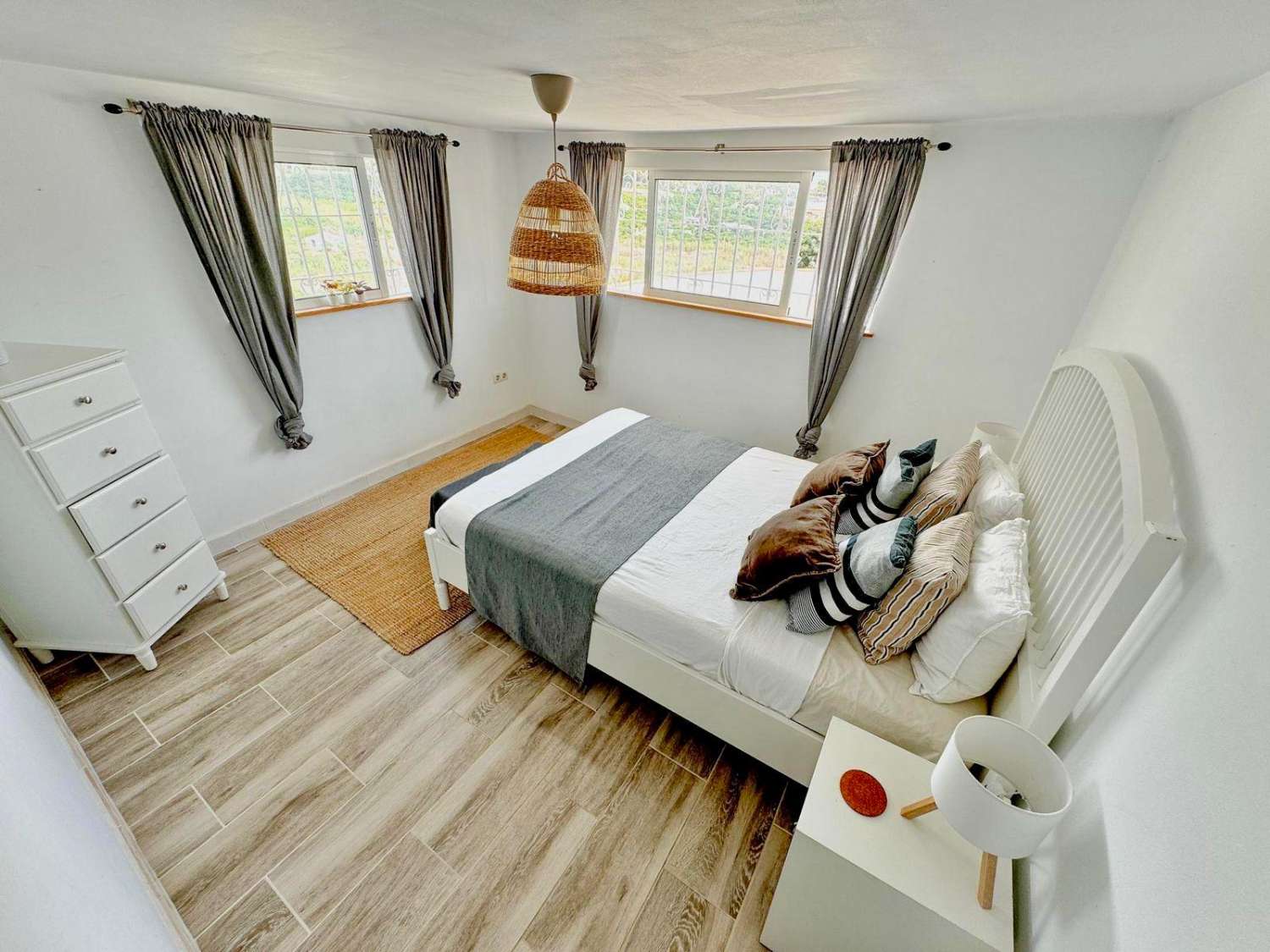 Spectacular country villa with sea views for sale in Nerja